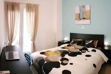 2 Bedroom Luxury Near Acropolis Apartment *