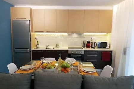 2 Bedroom Luxury Near Acropolis